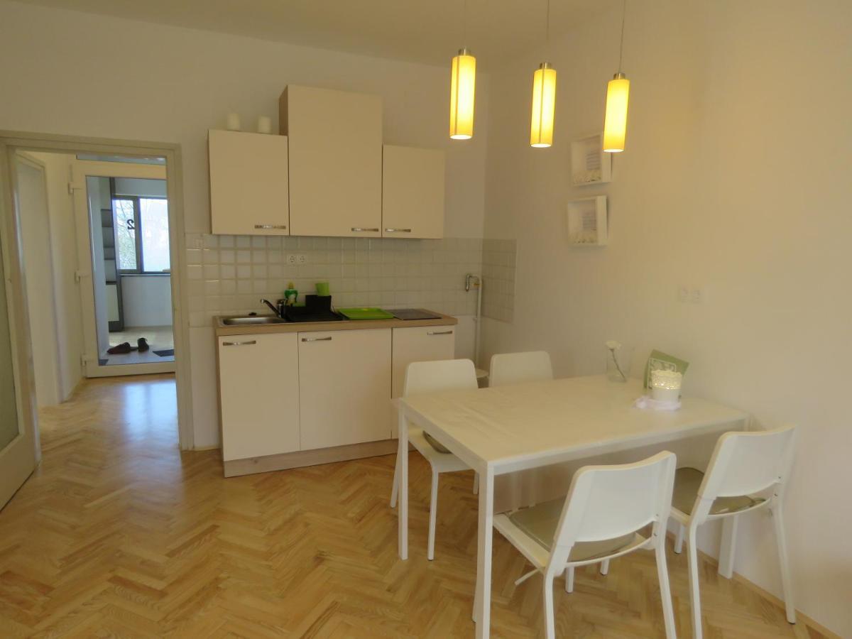 Sani Apartments Sveti Kriz Zacretje Luaran gambar